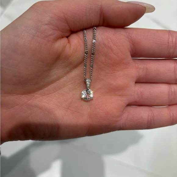 SWAROVSKI 7 mm Solitaire Pendant Necklace - Picture 3 of 4